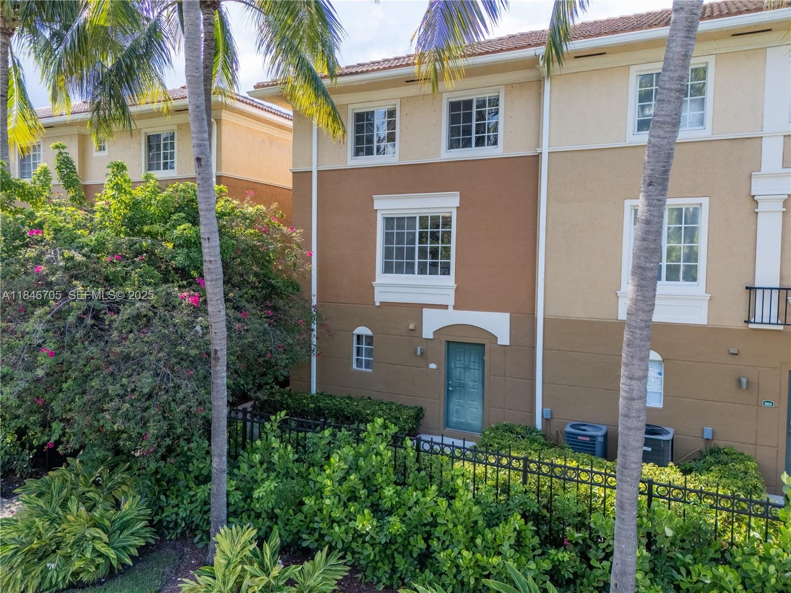 2861 NE 185th Street 305, Aventura, FL 33180 photo 23