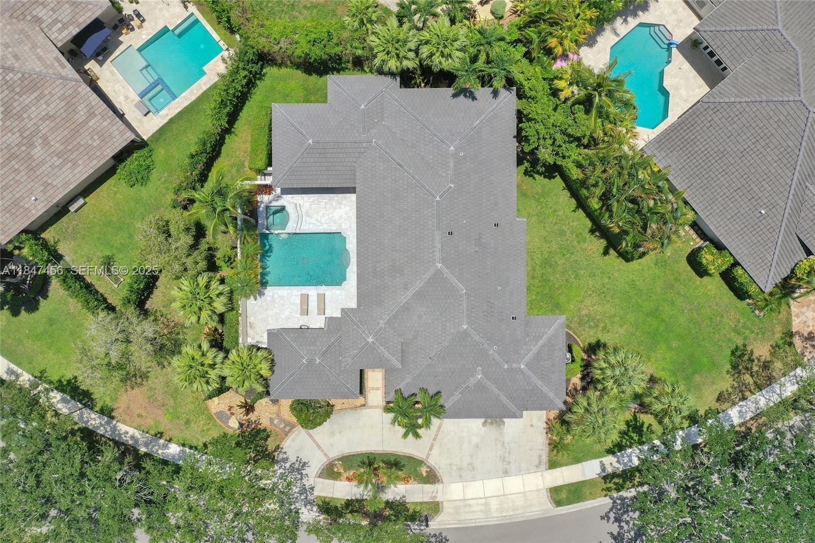 208 Landings Boulevard — photo 2