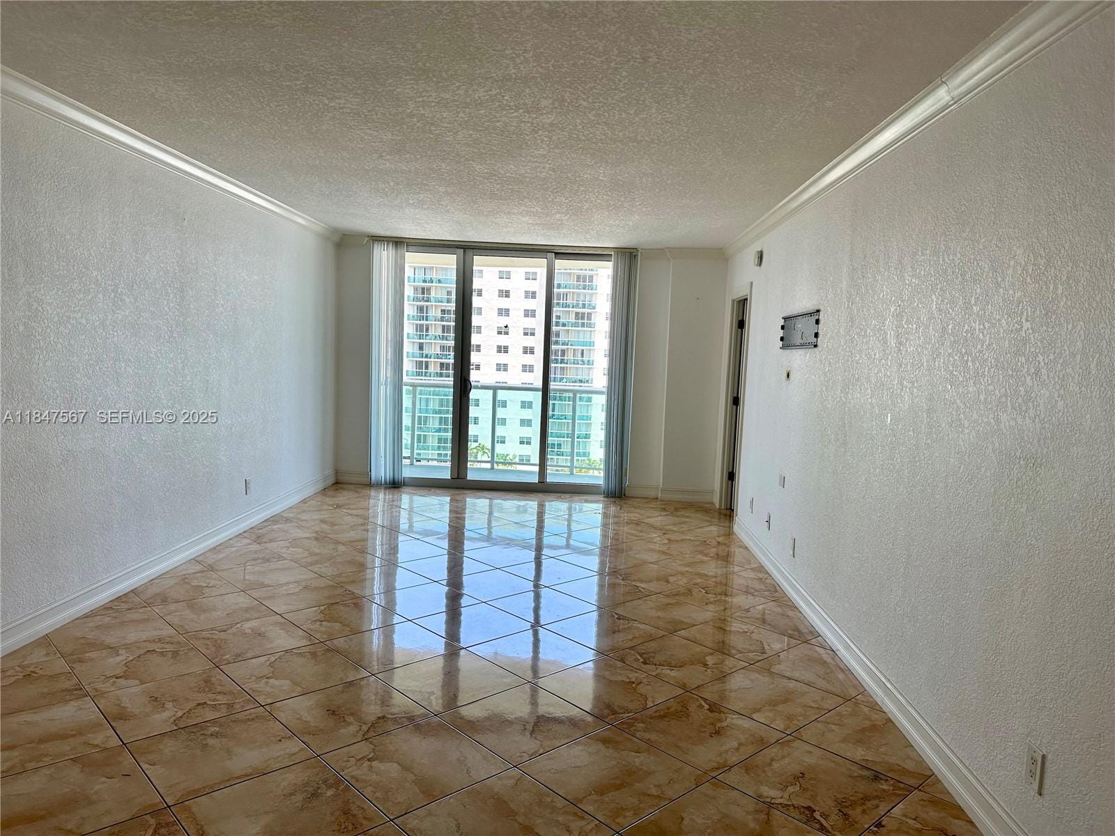 19380 Collins Avenue 802 — photo 7