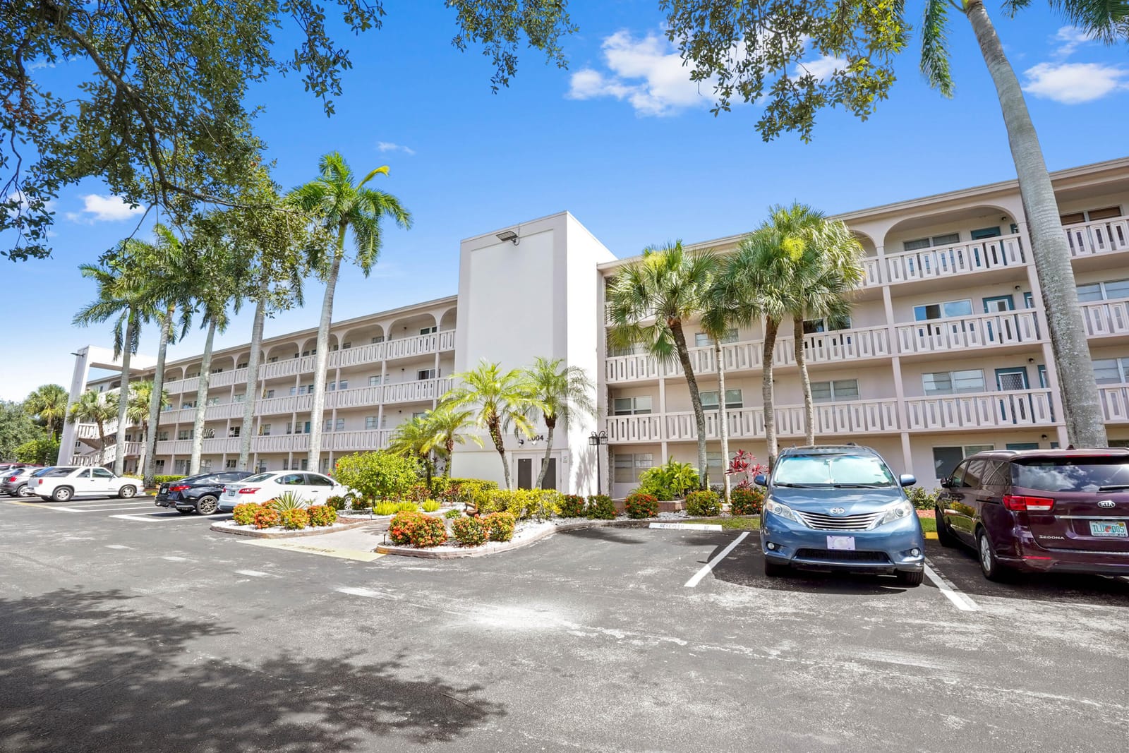 2004 Granada Drive H3, Coconut Creek, FL 33066