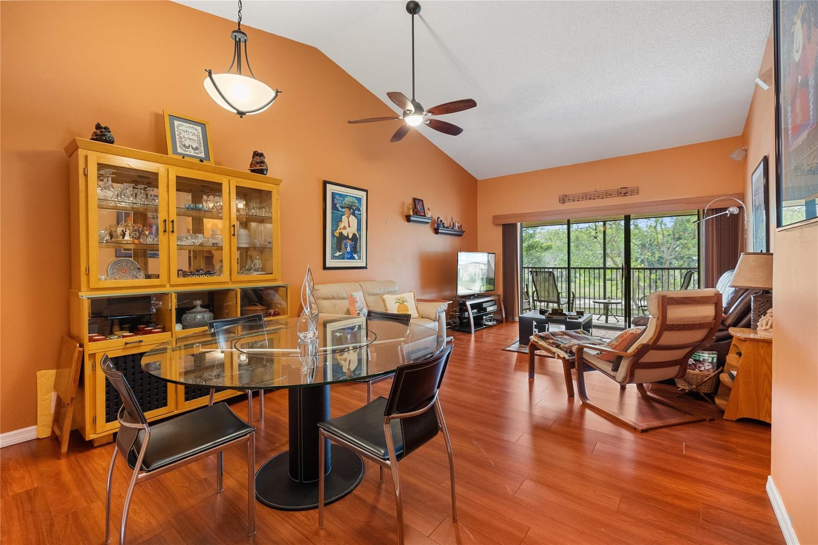 3251 Carambola Circle 3251 — photo 4