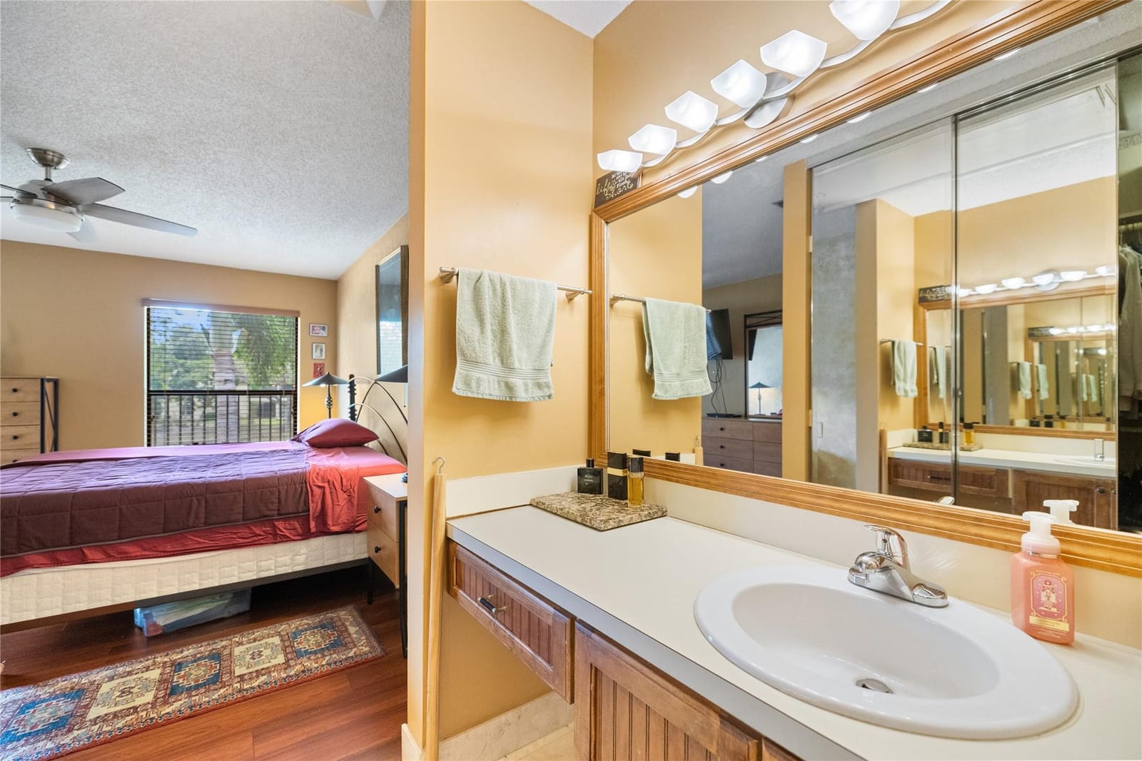 3251 Carambola Circle 3251 — photo 8