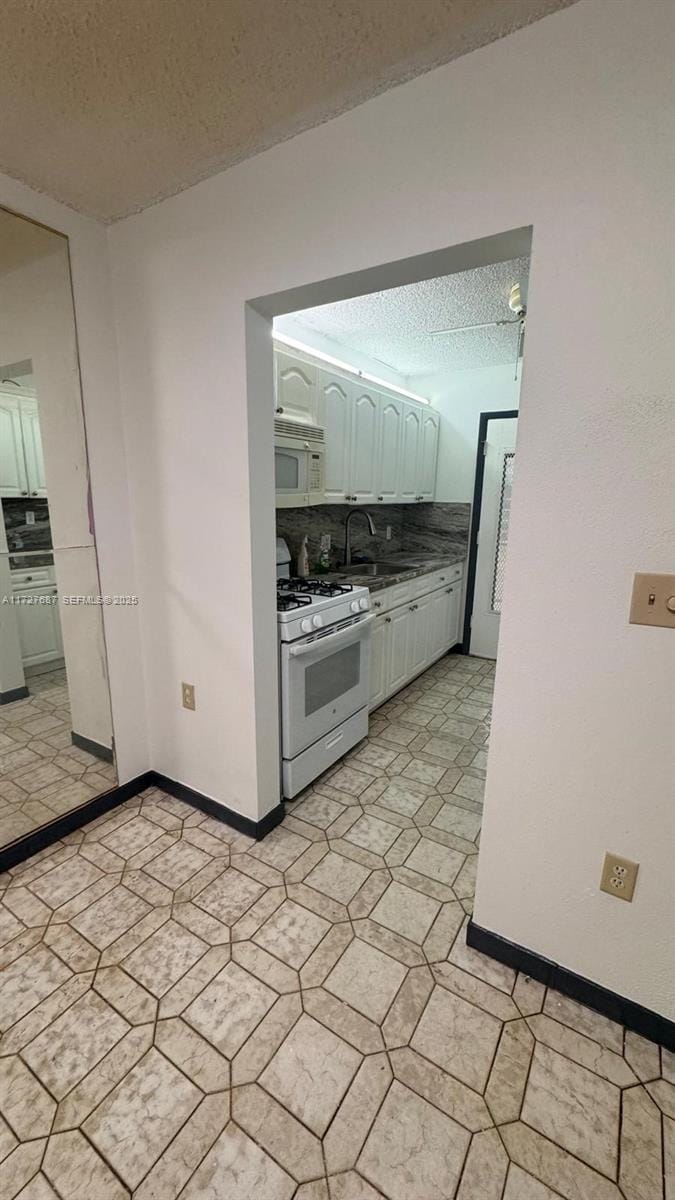 160 NE 203rd Terrace 18, Miami Gardens, FL 33179 photo 17