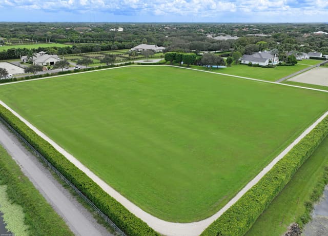 15721 Imperial Point Lane, Wellington, FL 33414