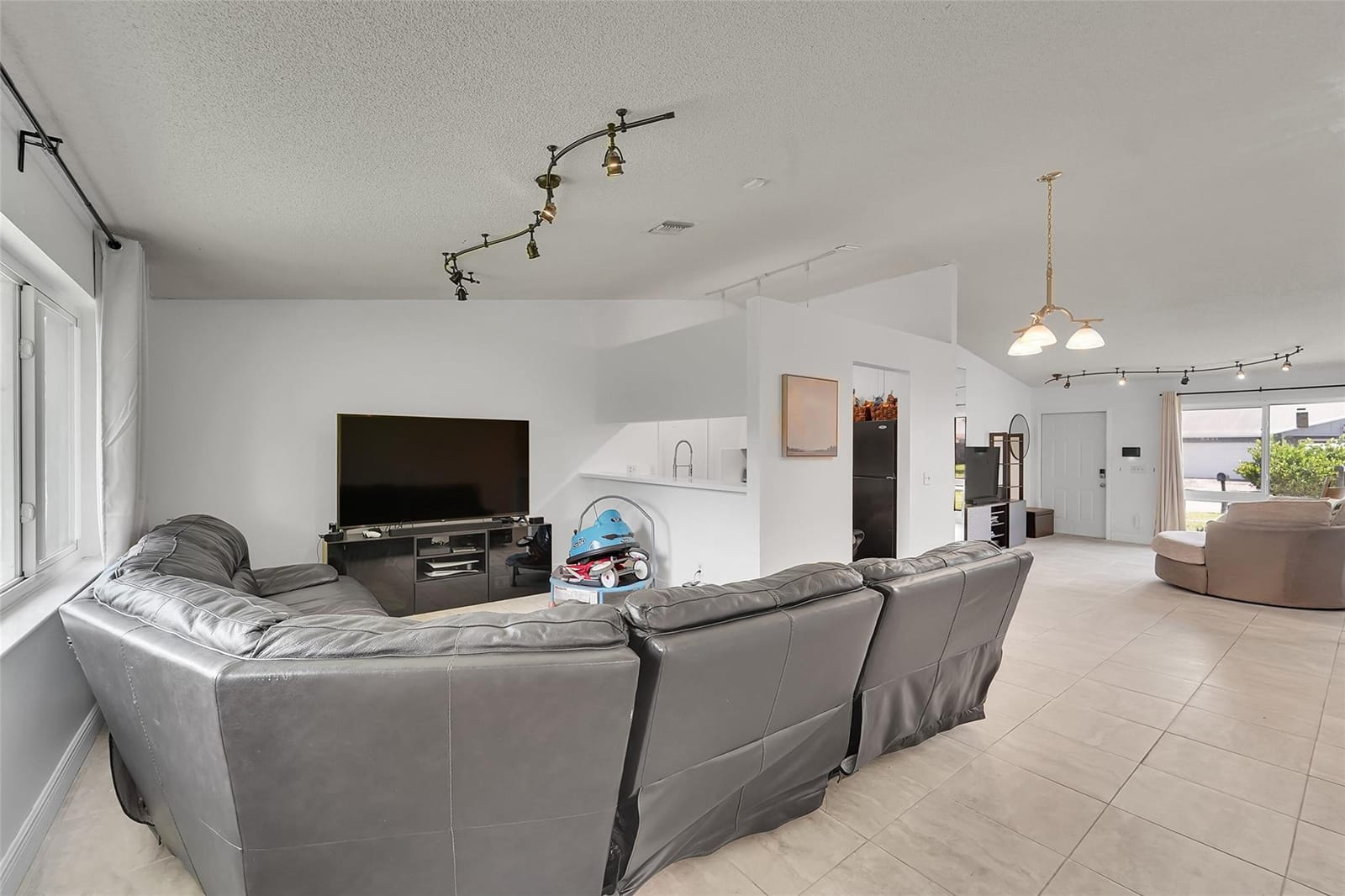8350 NW 46th Street — photo 5