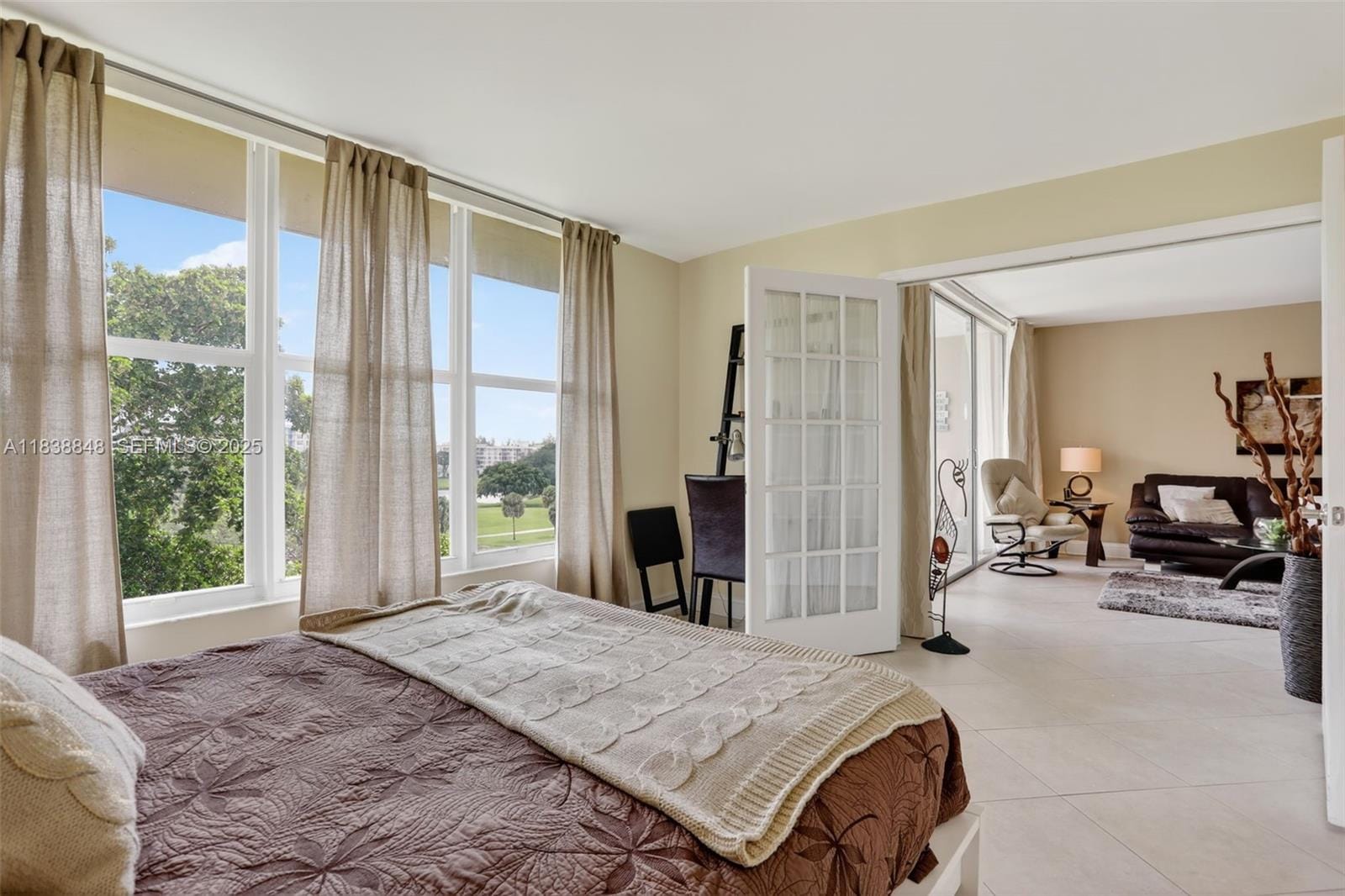 2901 S Palm Aire Drive 608 — photo 9