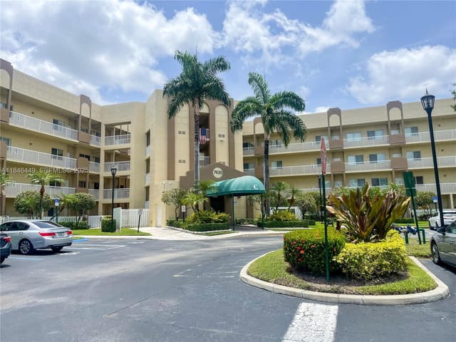 7635 Southampton Terrace 201, Tamarac, FL 33321