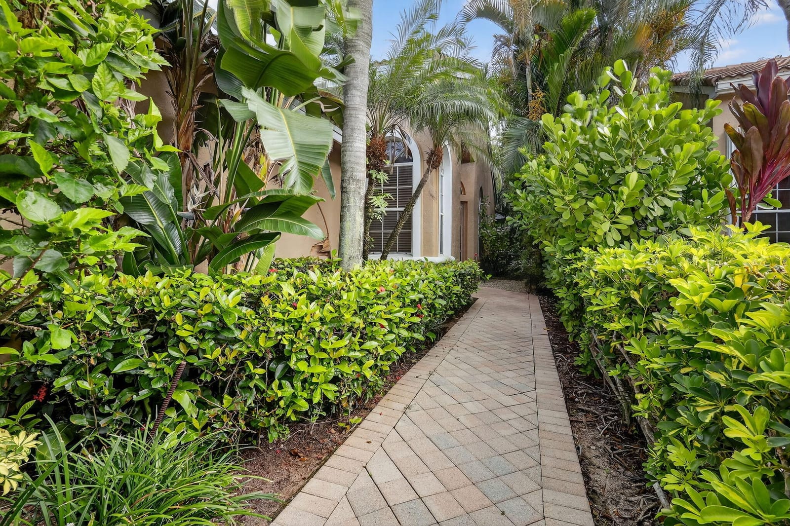 4521 Carlton Golf Drive — photo 3