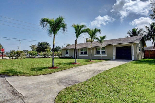 3020 Tropical Trail, Lake Worth, FL 33462