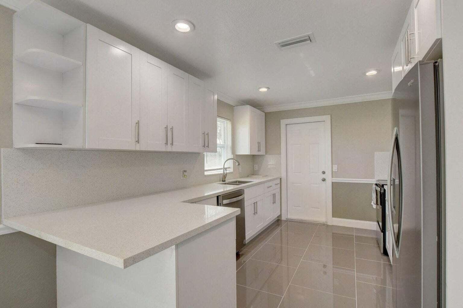 3020 Tropical Trail, Lake Worth, FL 33462 photo 4