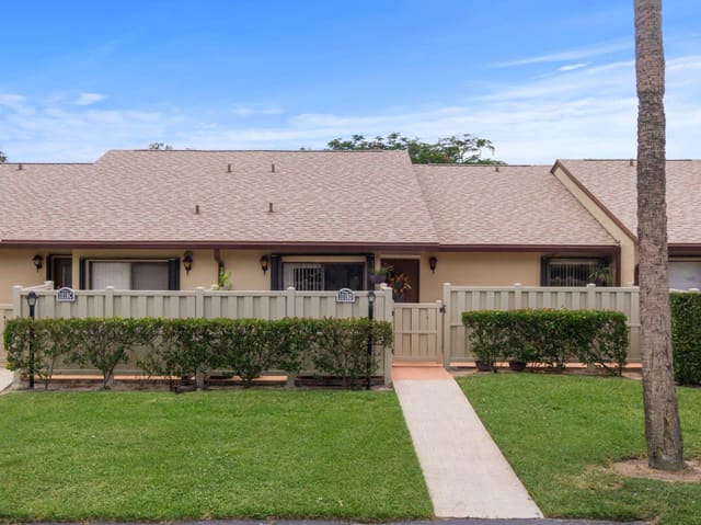 1018 Green Pine Boulevard D, West Palm Beach, FL 33409