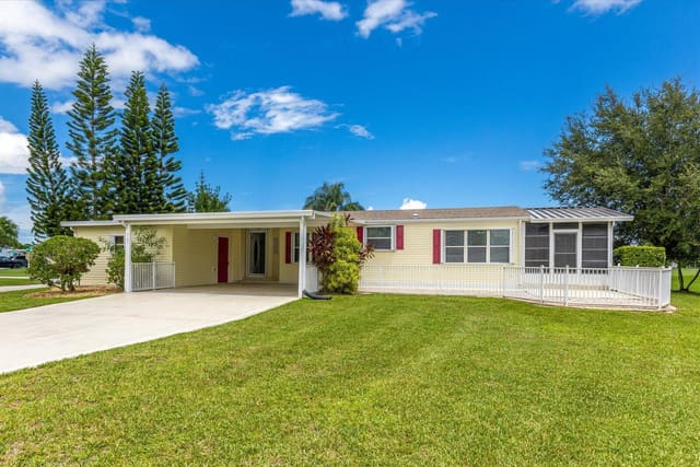 8102 9th Hole Drive, Port St. Lucie, FL 34952