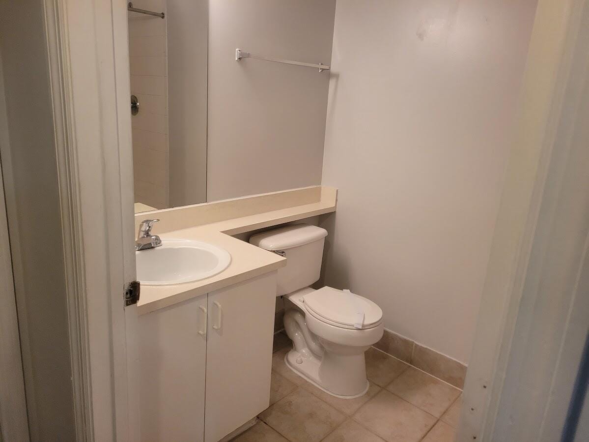4197 N Haverhill Road 212 — photo 12