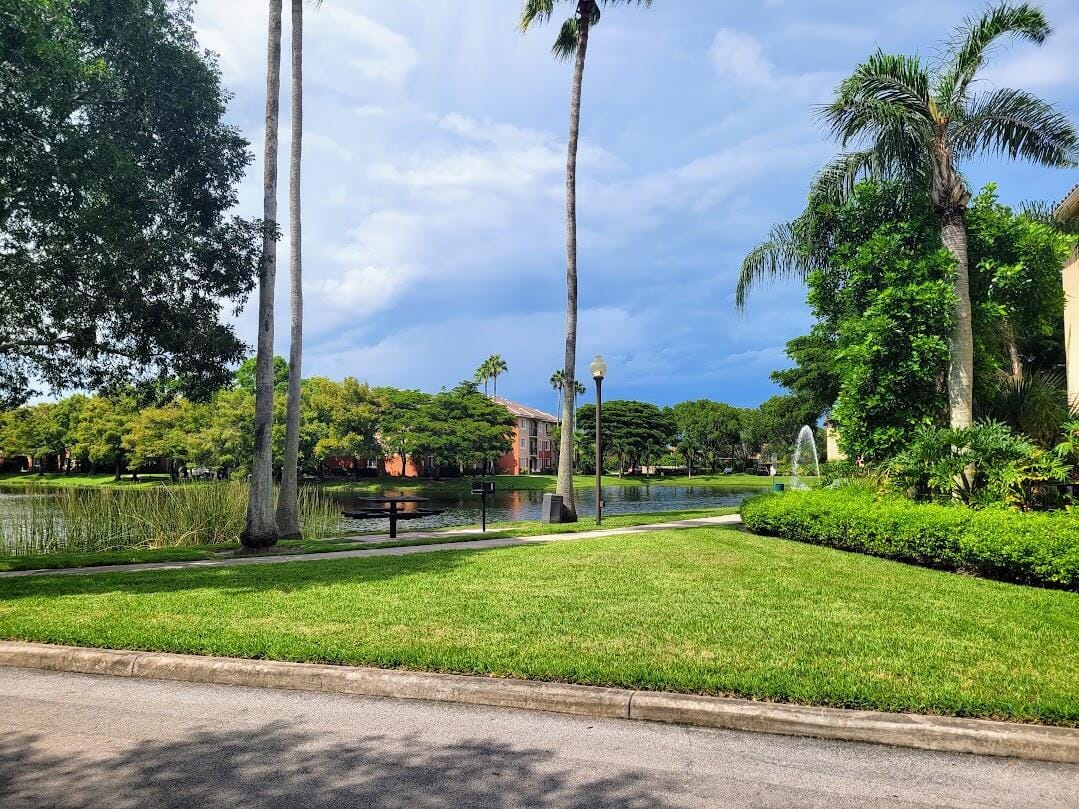 4197 N Haverhill Road 212, West Palm Beach, FL 33417 photo 25