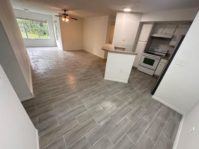 1401 Village Boulevard 1512, West Palm Beach, FL 33409