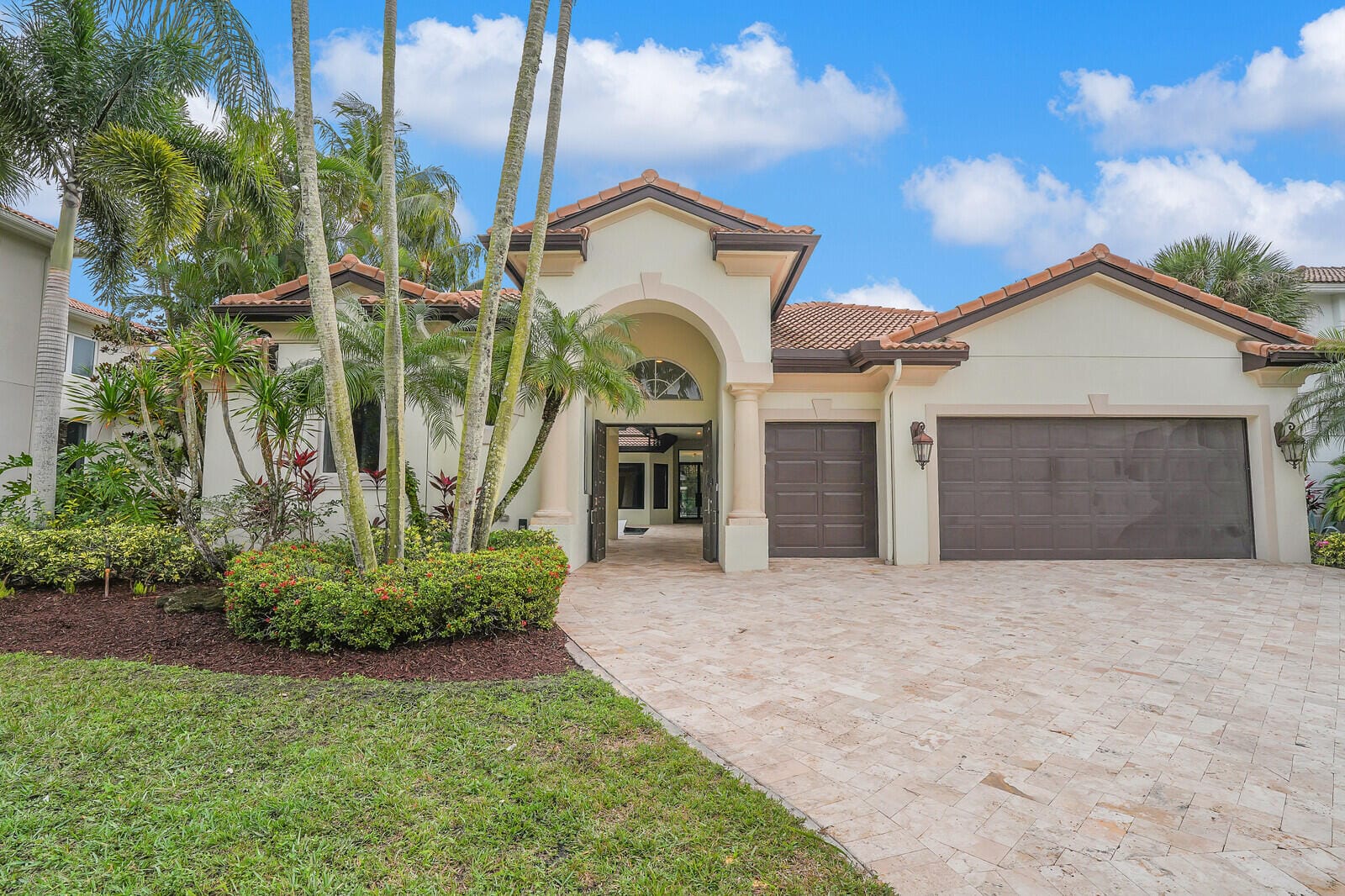8836 Valhalla Drive, Delray Beach, FL 33446
