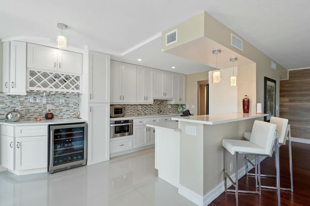 800 Jeffery Street 211, Boca Raton, FL 33487