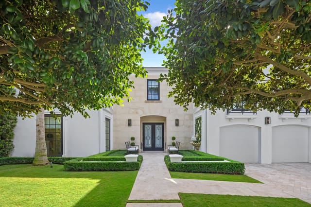 180 Sunset Avenue, sold in Floral Park, Palm Beach, FL