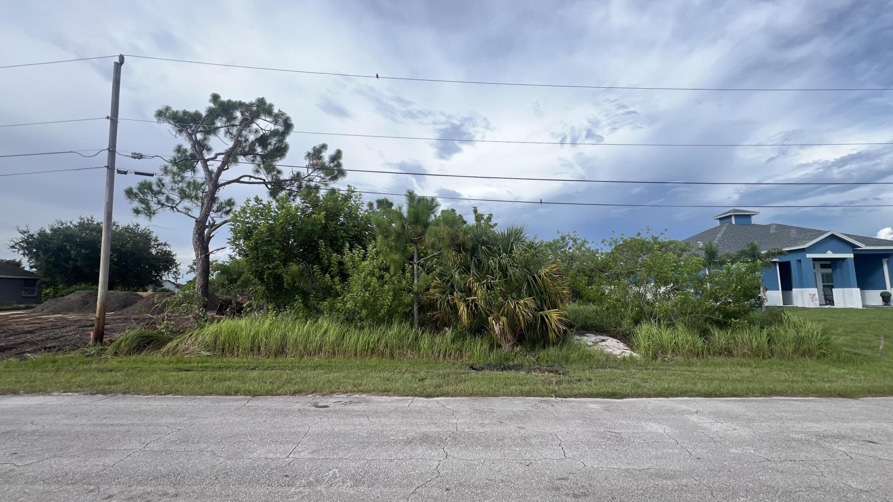 2607 SW Fair Isle Road, Port St. Lucie, FL 34987, Port St Lucie
