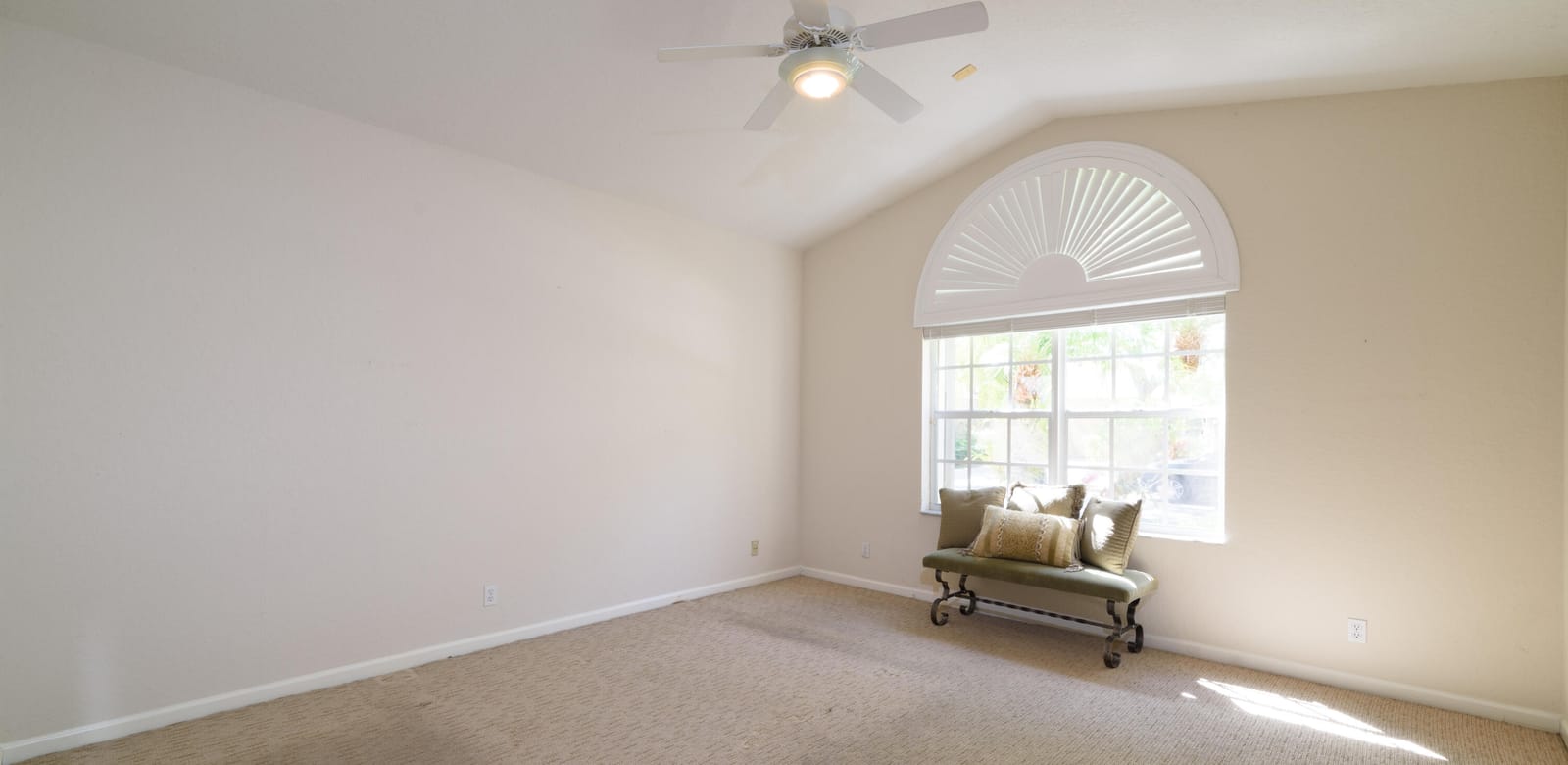 10102 Diamond Lake Road — photo 2