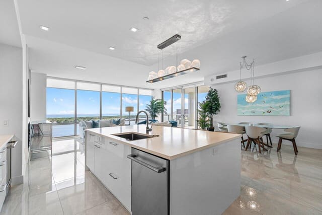 3 Water Club Way 1802, North Palm Beach, FL 33408