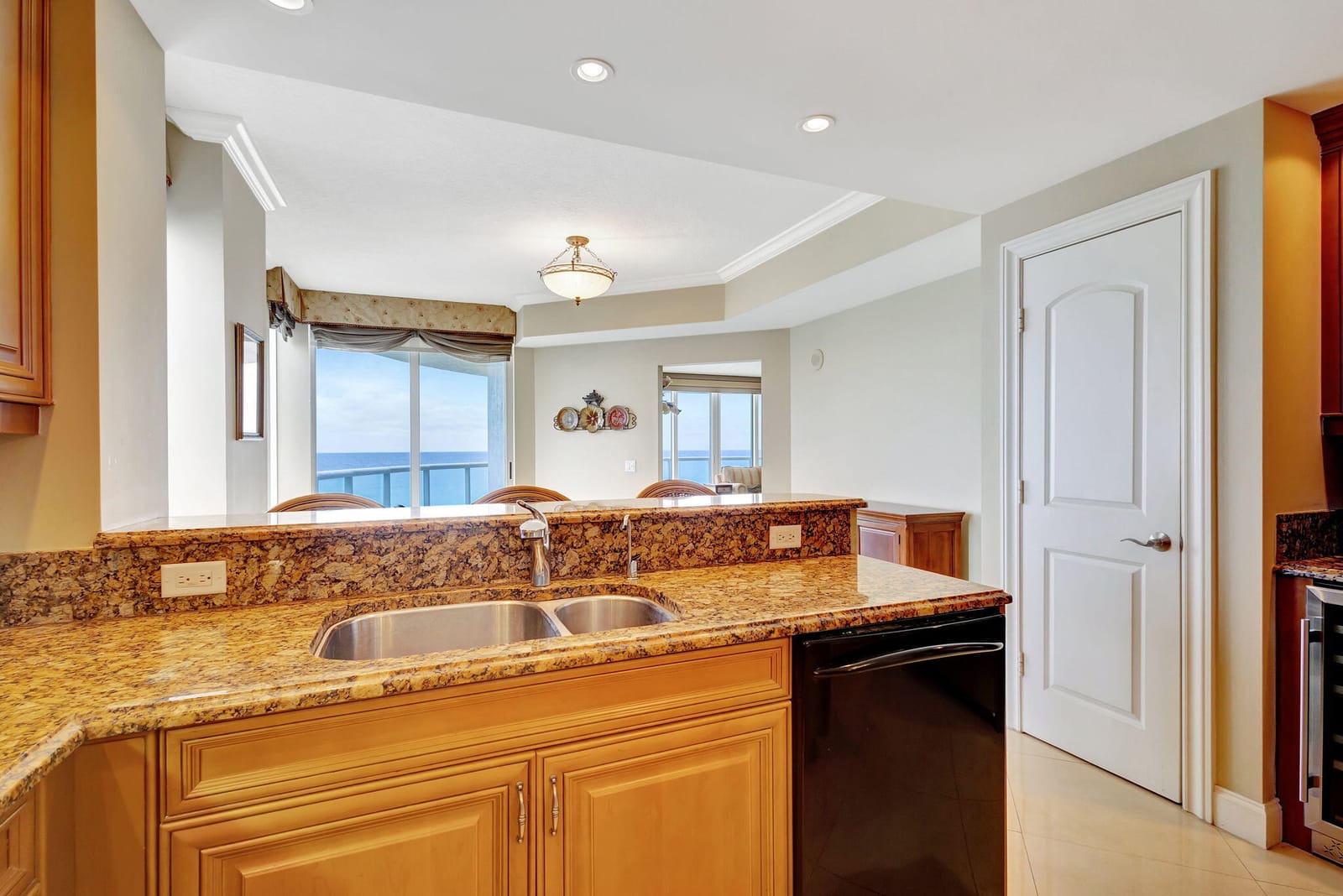 4600 N Ocean Drive 601, Singer Island, FL 33404 photo 13
