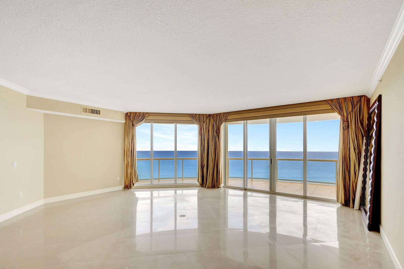 4600 N Ocean Drive 601 — photo 7