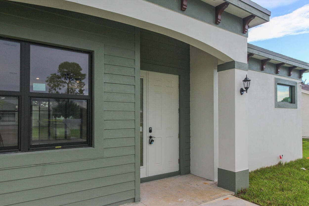 1143 SW Estaugh Avenue — photo 11