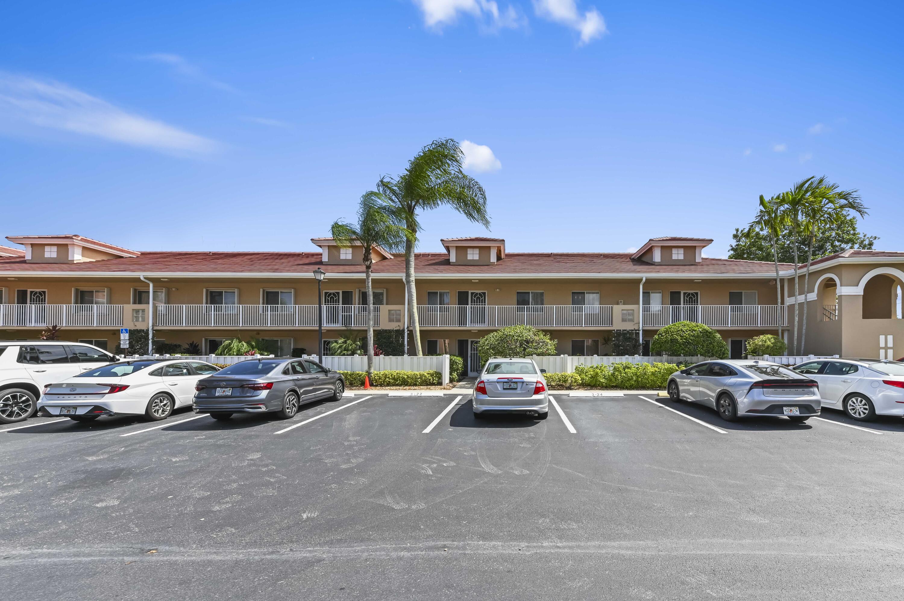 5952 Regal Glen Drive 207, Boynton Beach, FL 33437, Boynton Beach