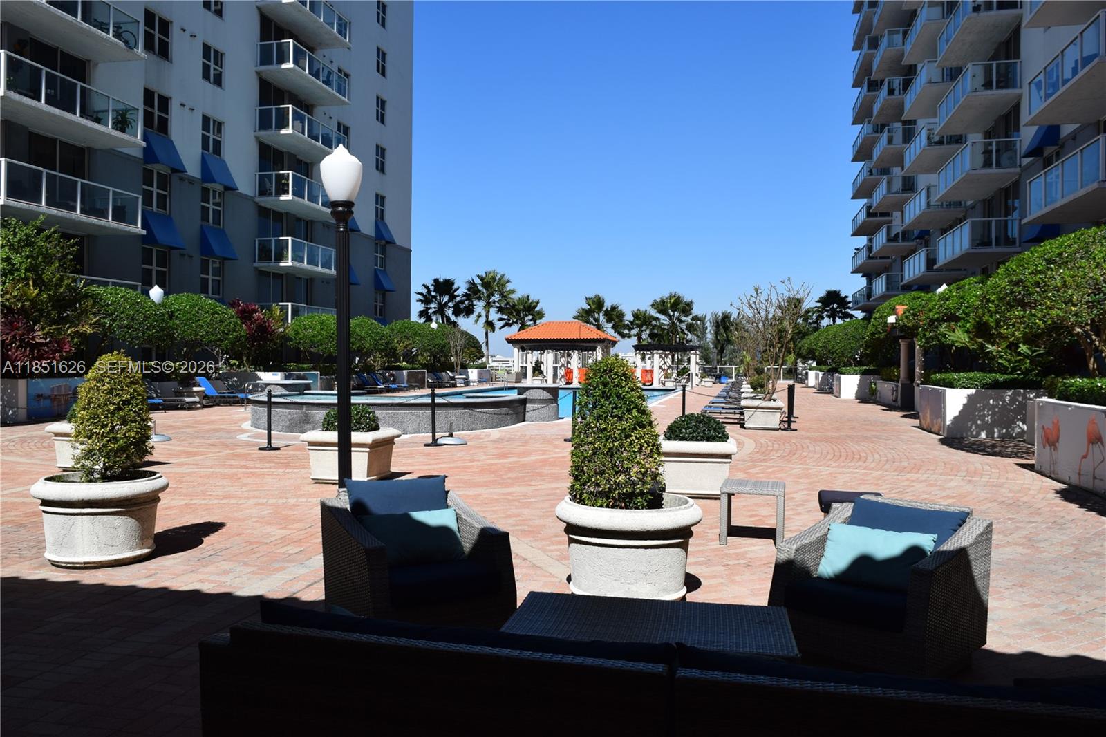 5091 NW 7th Street 711, Miami, FL 33126, Miami