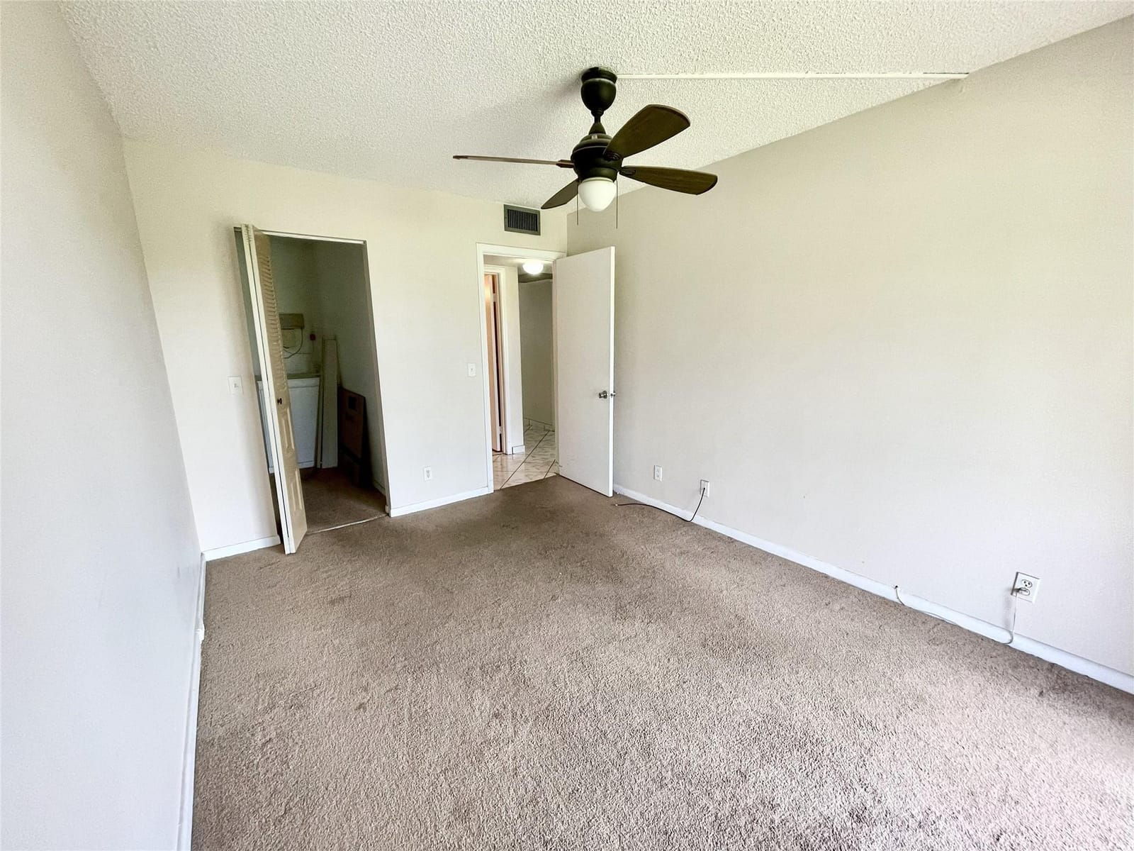 13155 SW 7th Court 305E, Pembroke Pines, FL 33027 photo 13