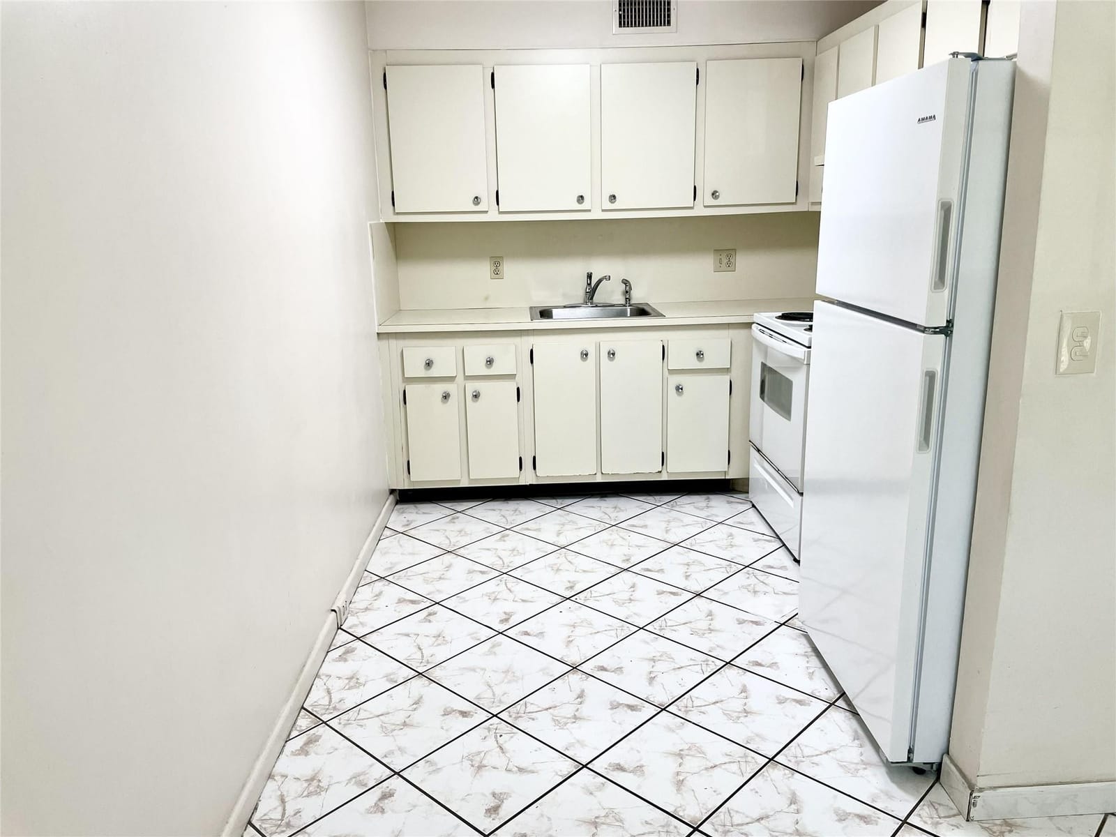 13155 SW 7th Court 305E, Pembroke Pines, FL 33027 photo 6