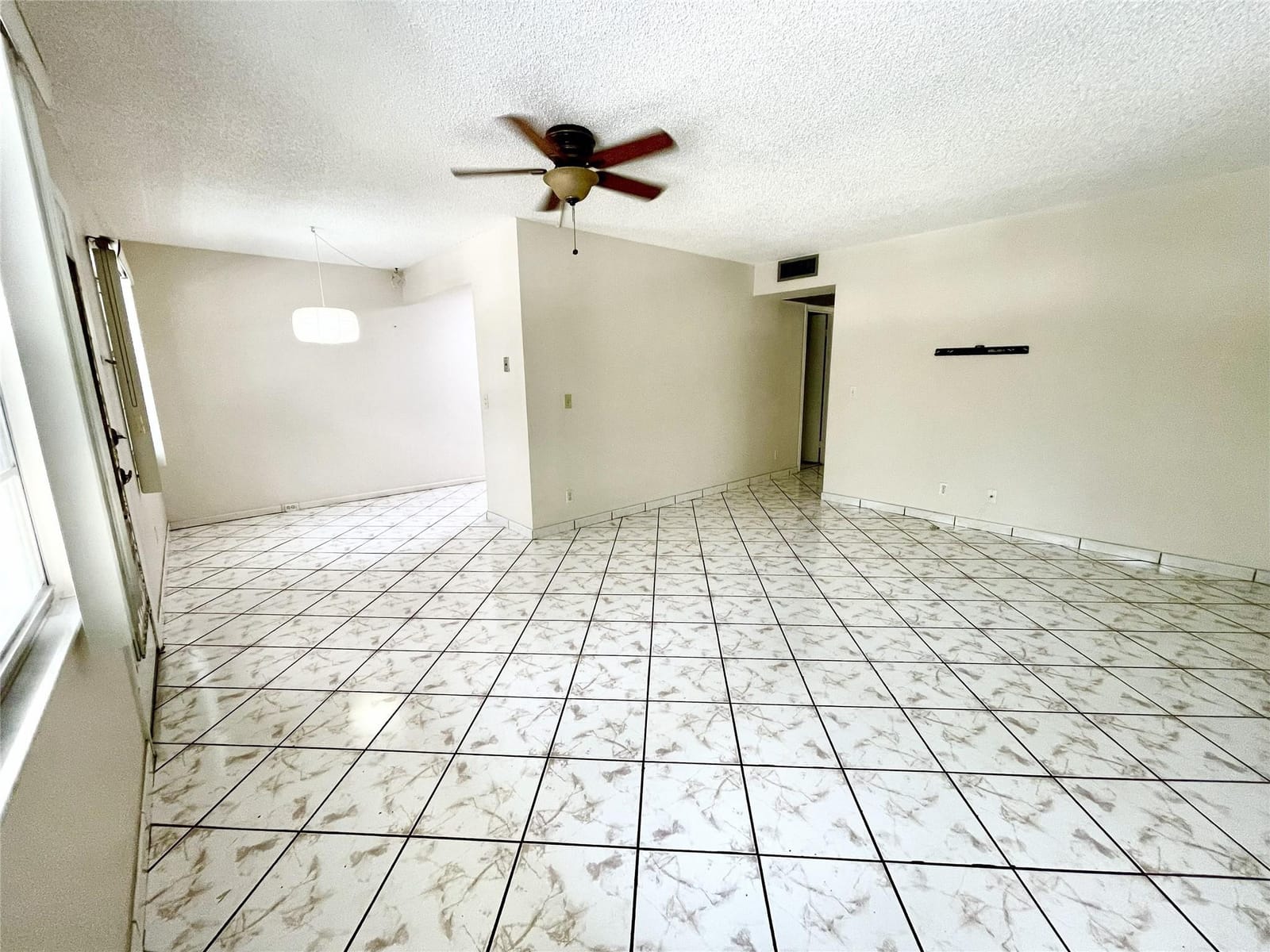 13155 SW 7th Court 305E, Pembroke Pines, FL 33027 photo 8