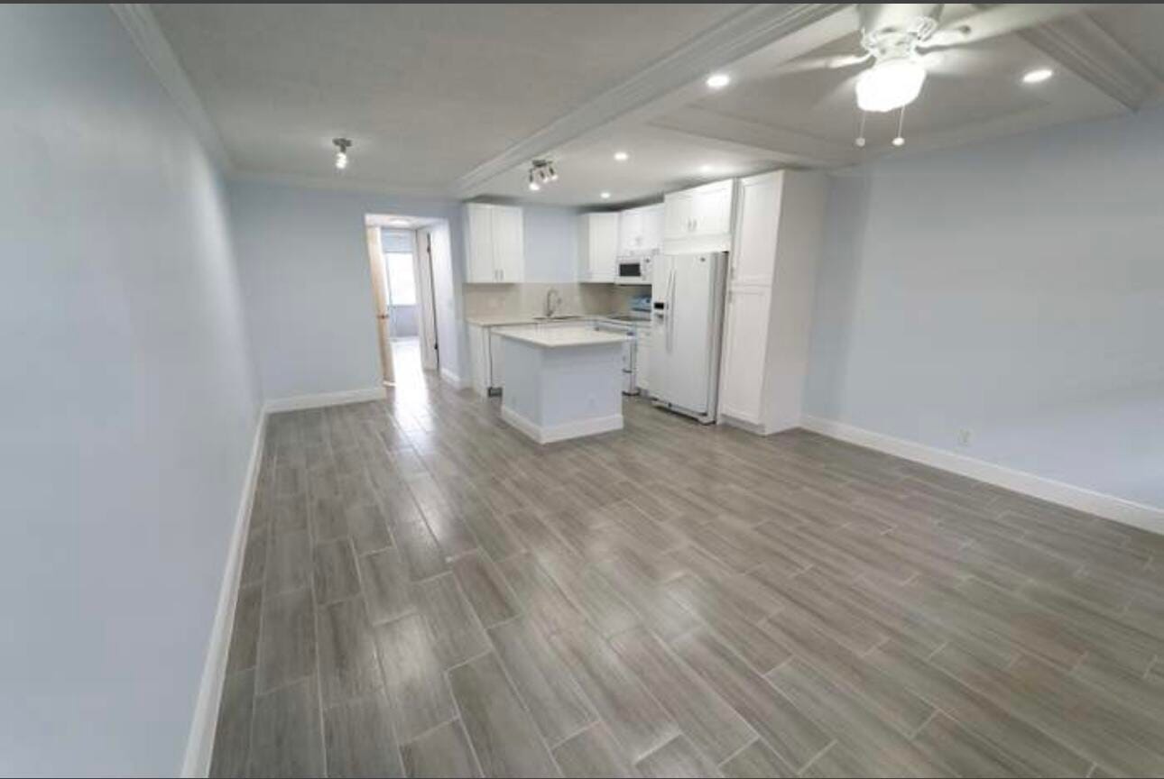 309 Windsor N — photo 4