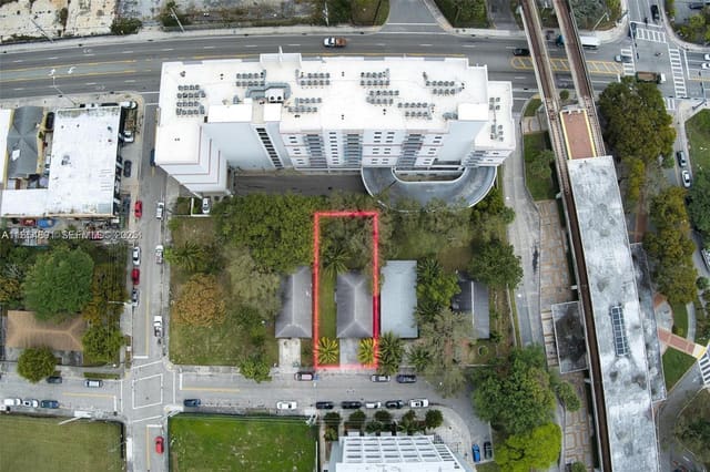 1157 NW 7th Court, Miami, FL 33136