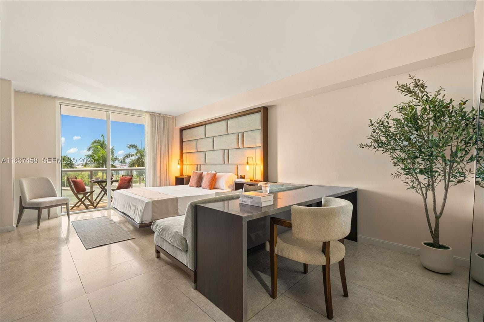 50 Biscayne Boulevard 411 — photo 1