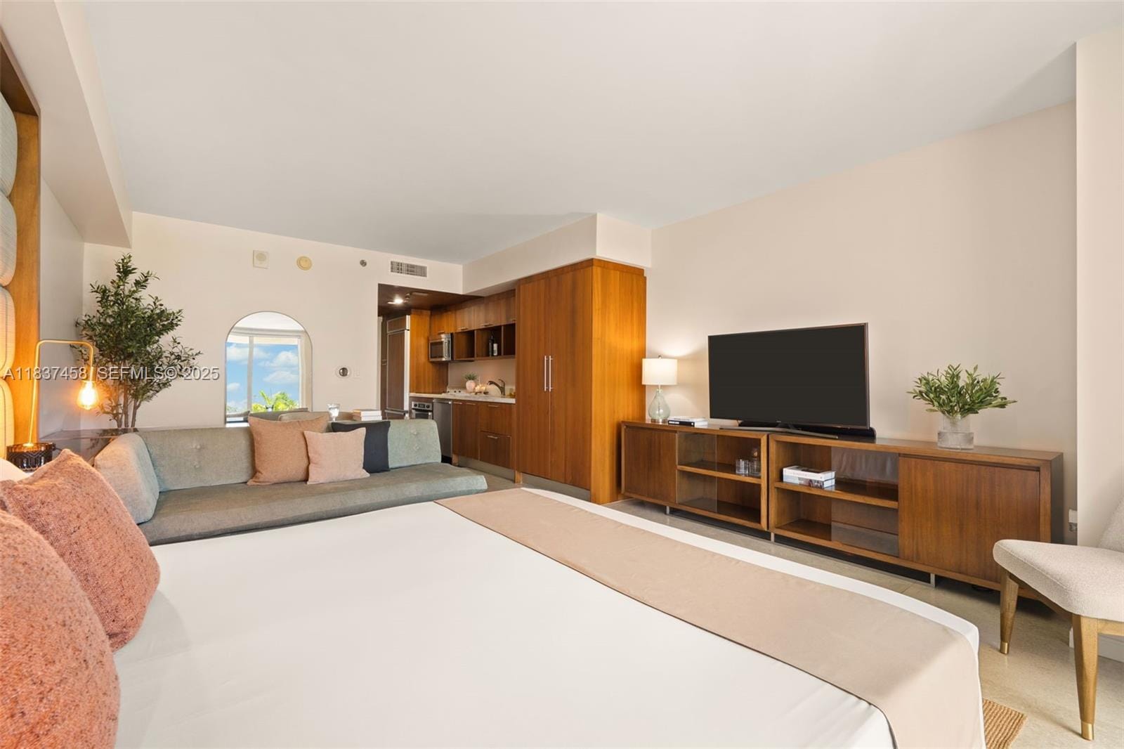 50 Biscayne Boulevard 411 — photo 4