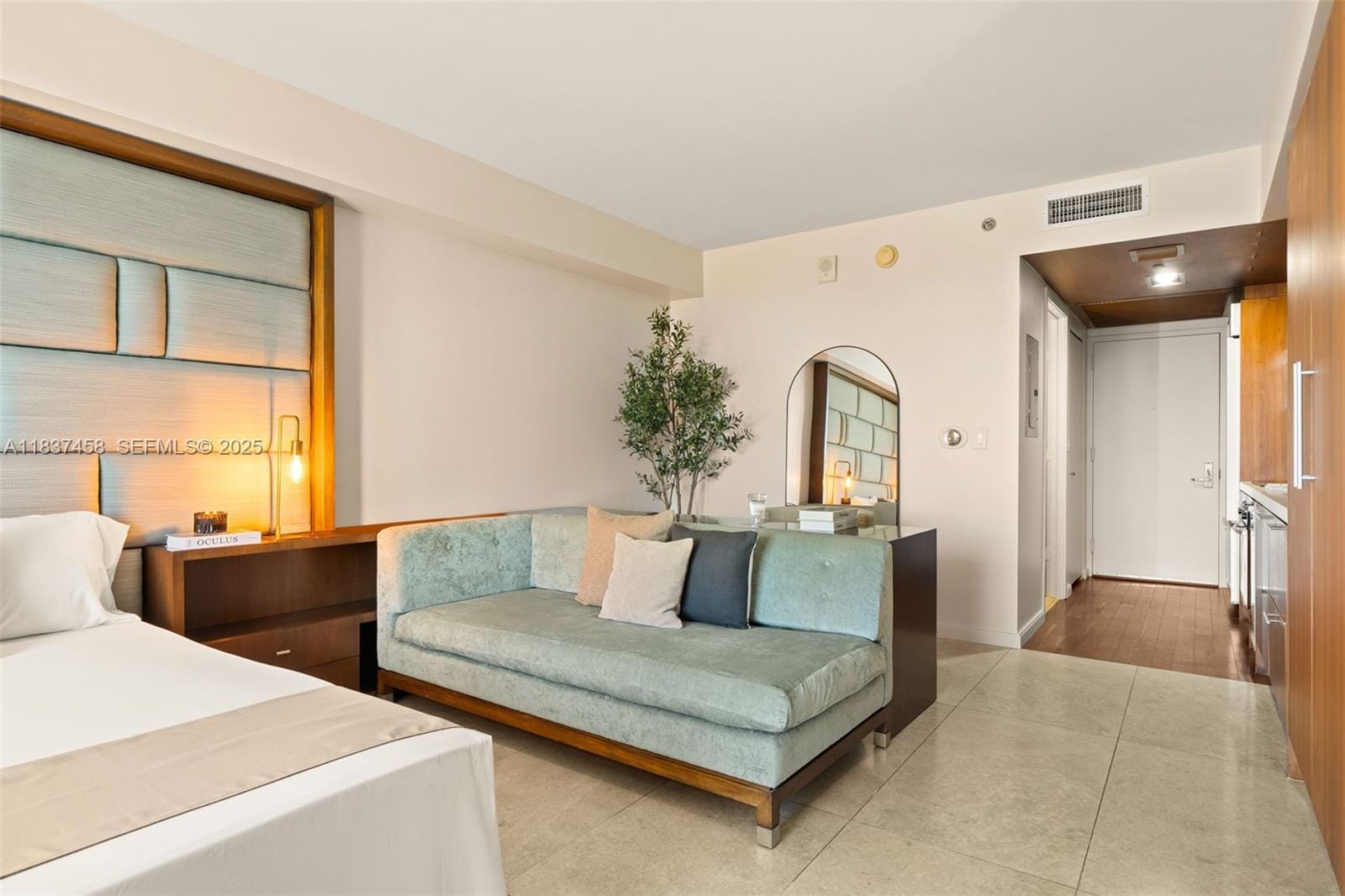 50 Biscayne Boulevard 411 — photo 8