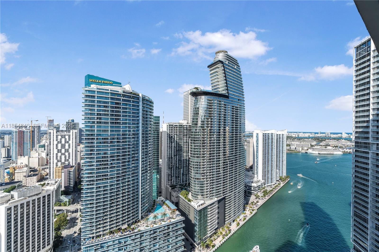 2 bedroom home for sale at 485 Brickell, Miami, FL 33131 — $980,000