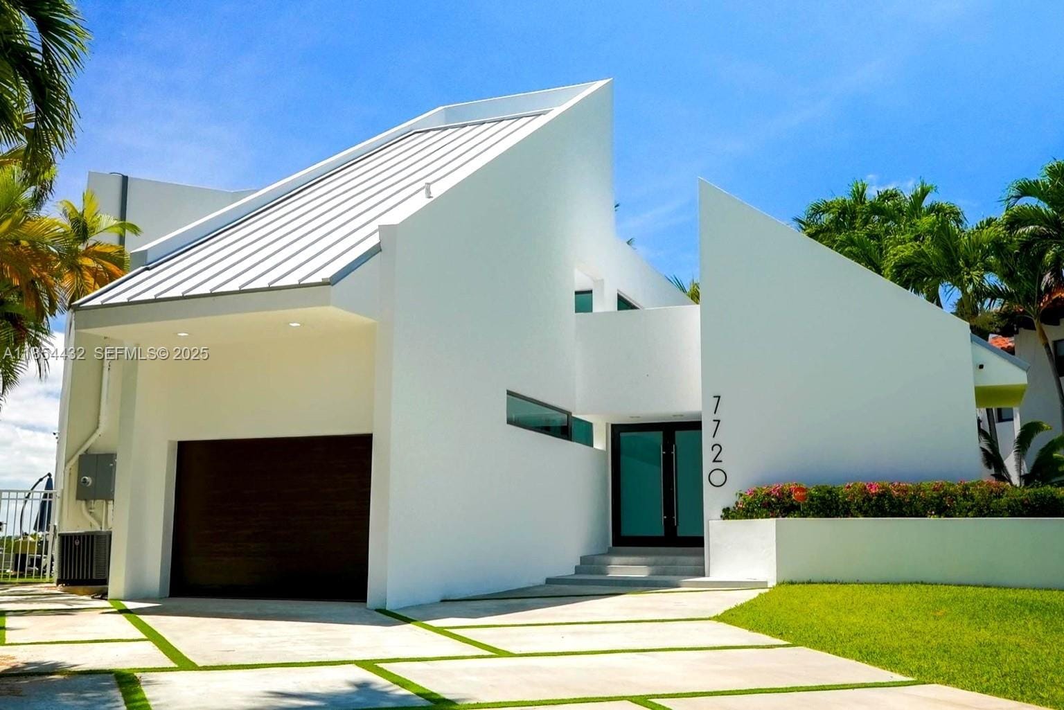 7720 Miami View Drive, North Bay Village, FL 33141