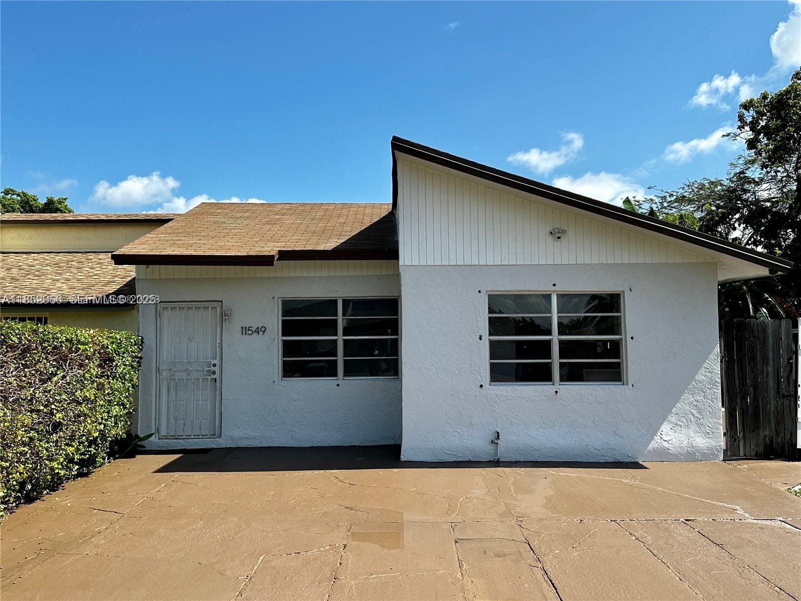 11549 SW 4th Street, Sweetwater, FL 33174