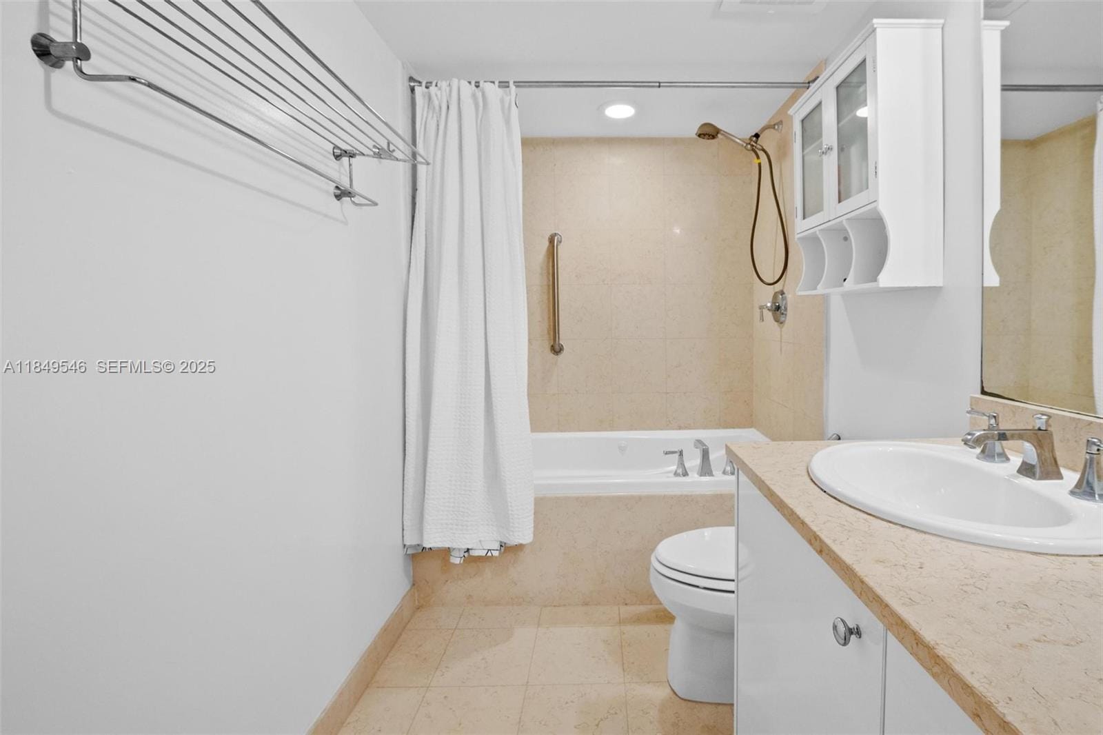 19900 E Country Club Drive 212, Aventura, FL 33180 photo 19