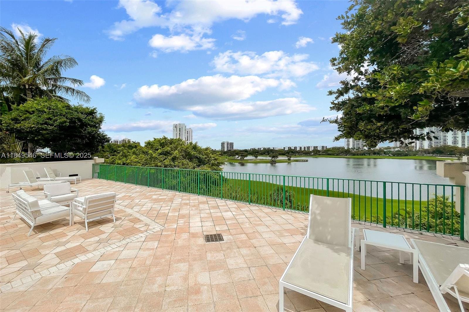 19900 E Country Club Drive 212, Aventura, FL 33180 photo 27
