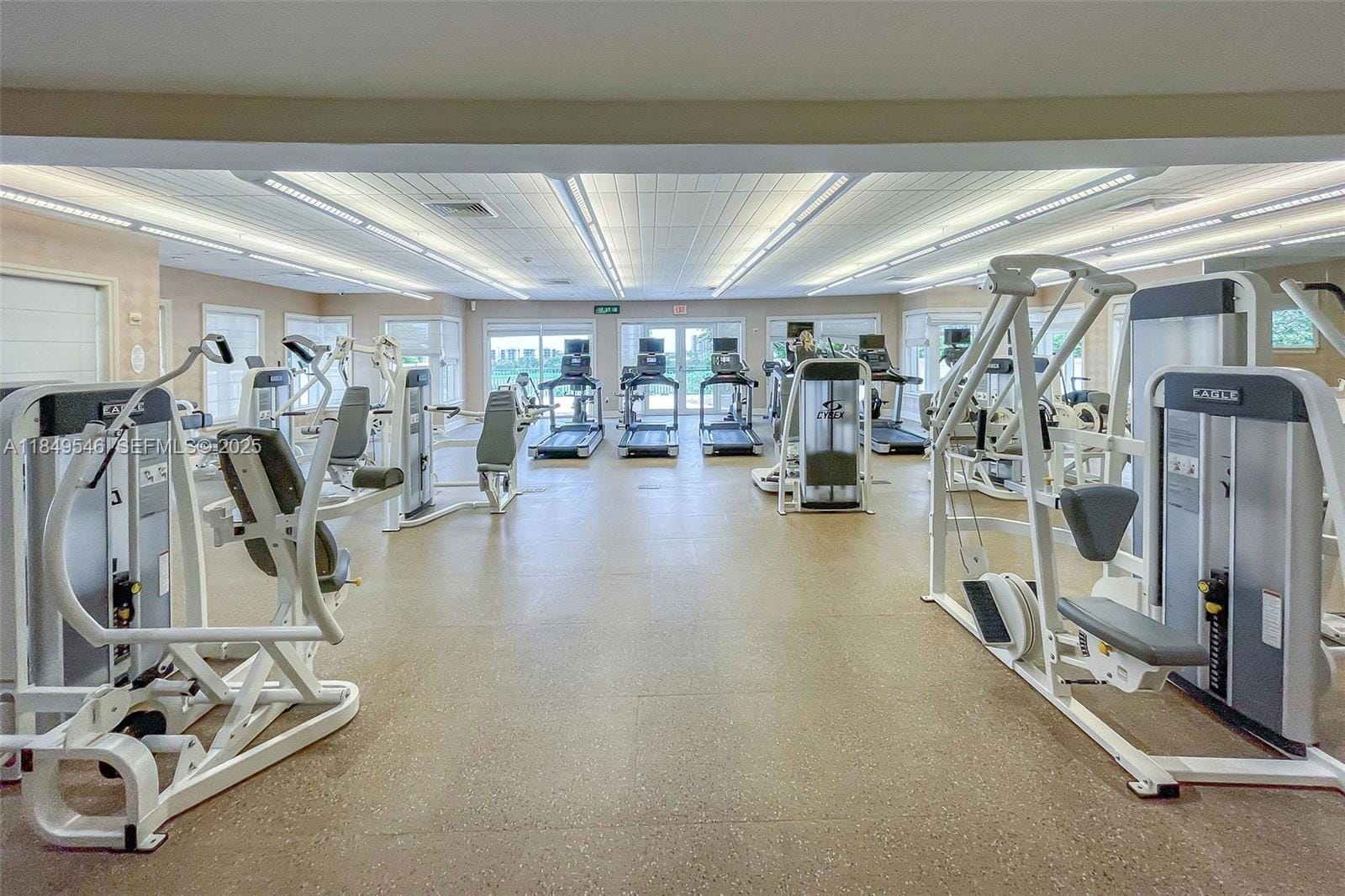 19900 E Country Club Drive 212, Aventura, FL 33180 photo 29
