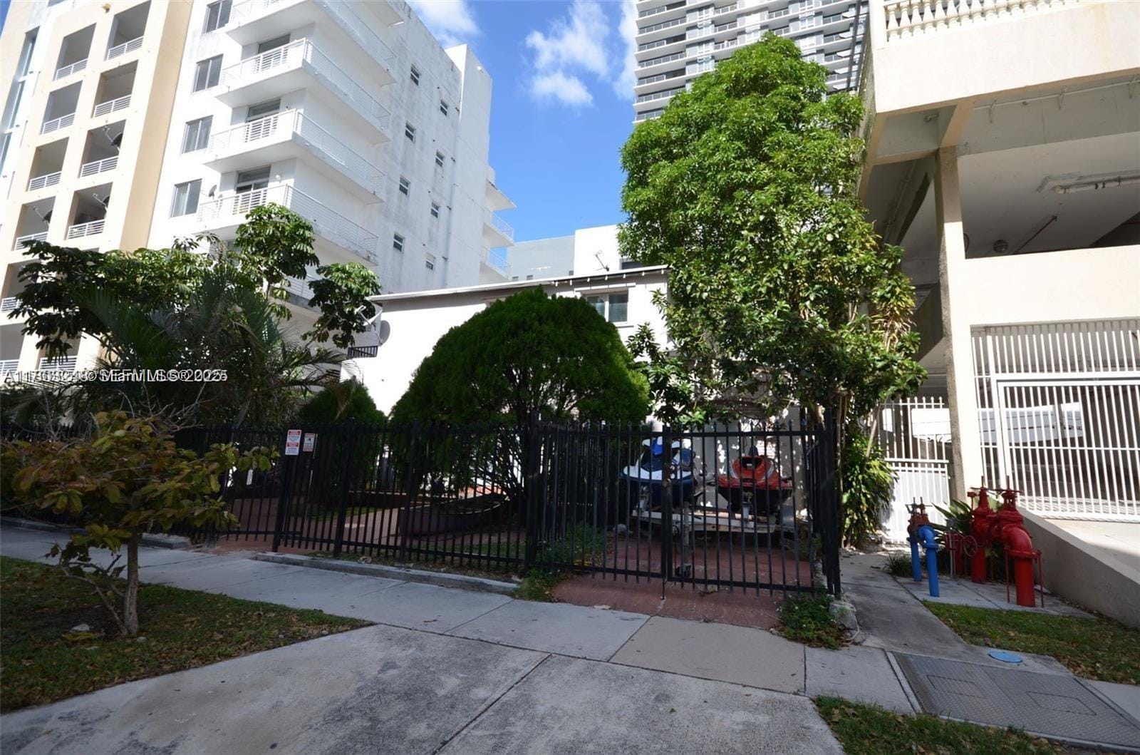 437 NE 30th Street, Miami, FL 33137 photo 5