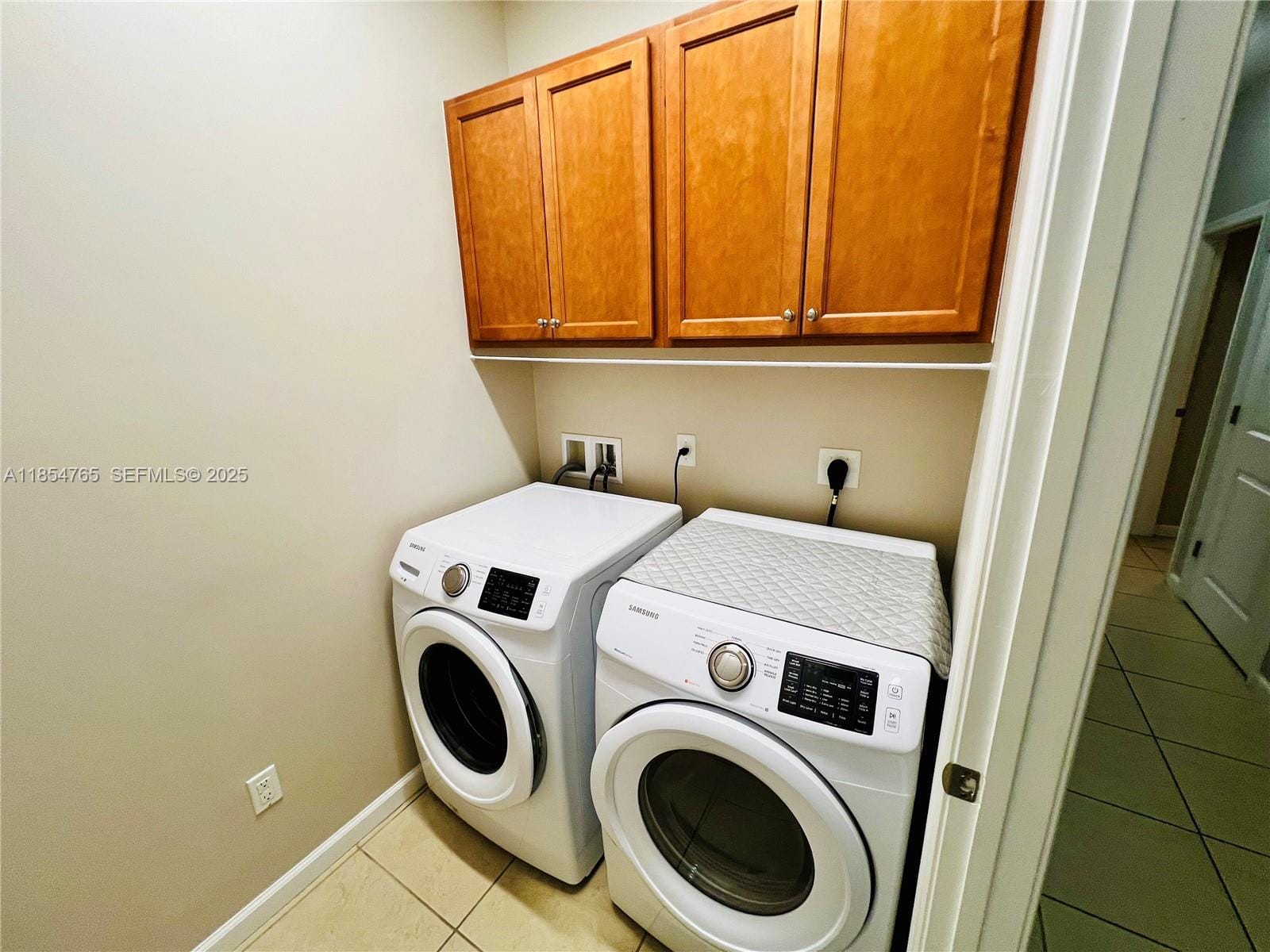 2950 St Thomas Drive — photo 11