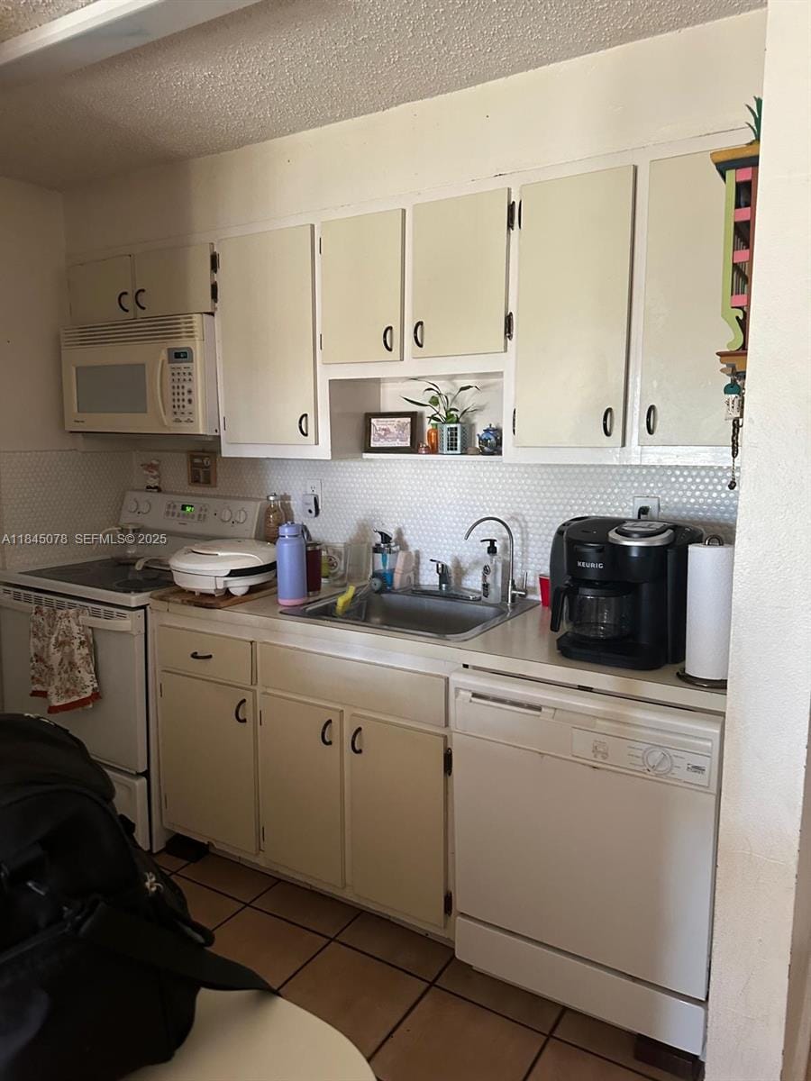 309 S Royal Poinciana Boulevard 302, Miami Springs, FL 33166 photo 2
