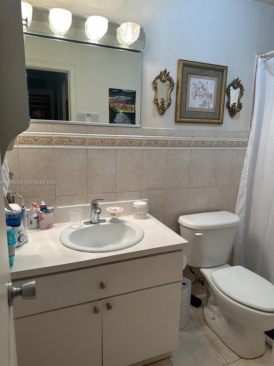 309 S Royal Poinciana Boulevard 302, Miami Springs, FL 33166 photo 8