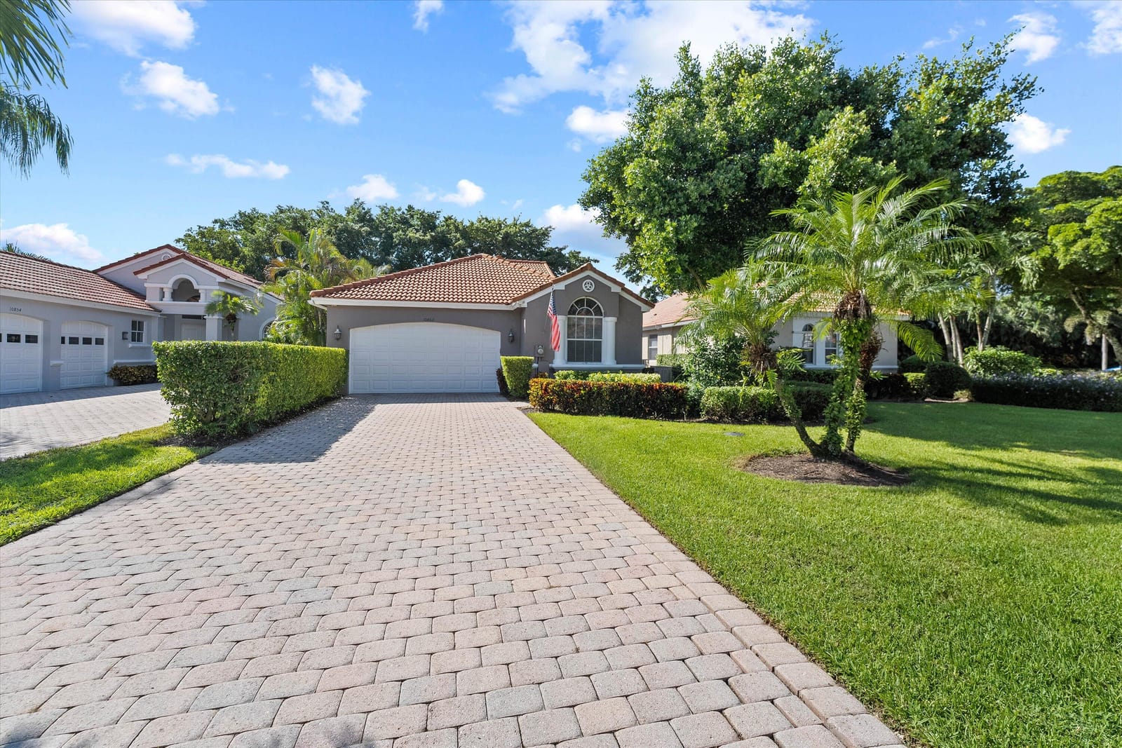 10860 Fairmont Village Drive — photo 2