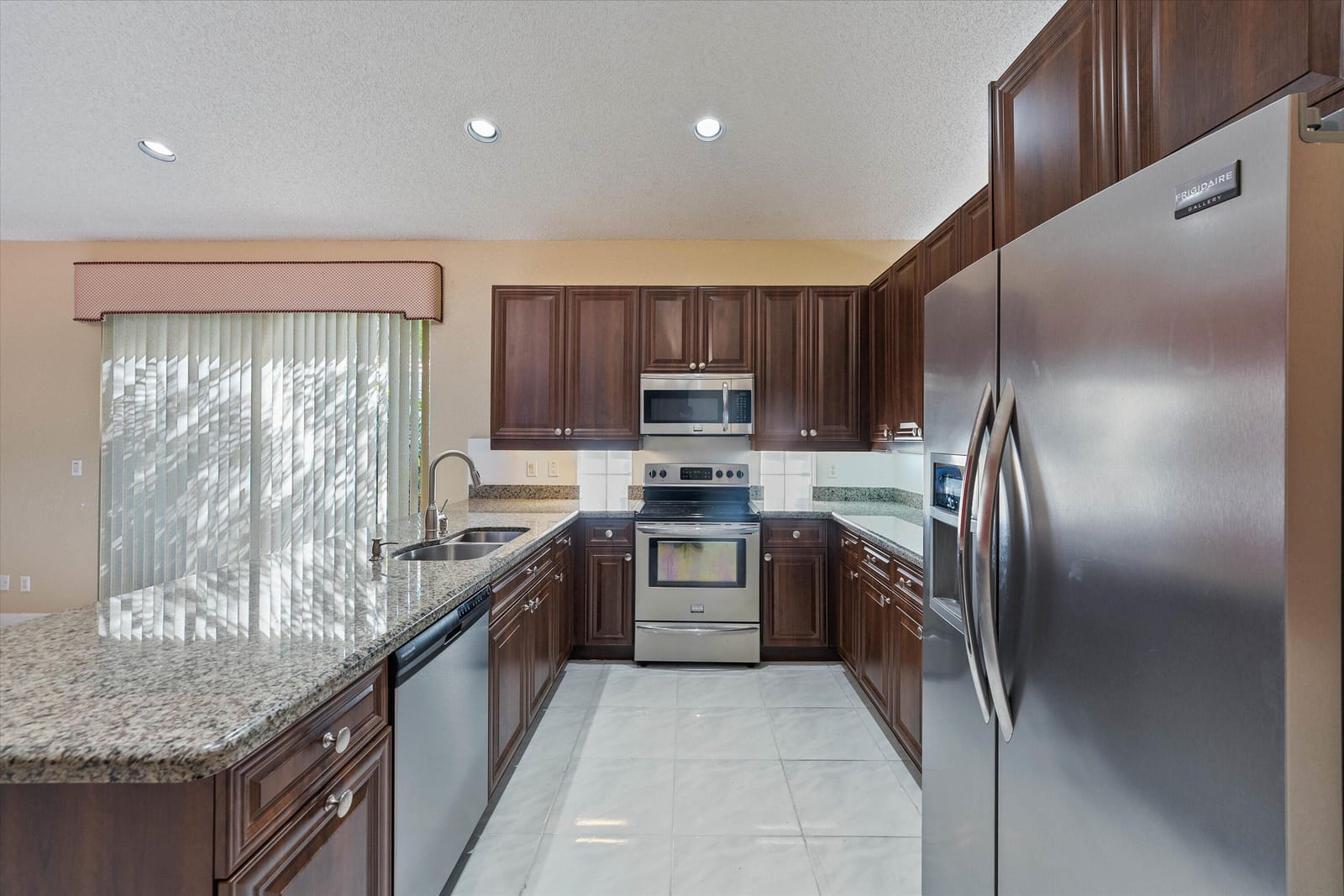 10860 Fairmont Village Drive, Lake Worth, FL 33449 photo 14